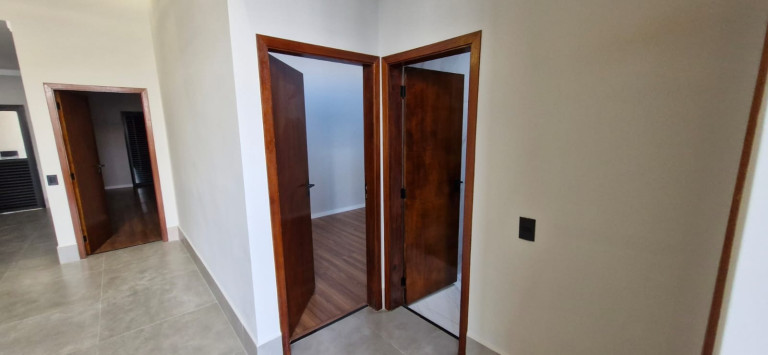 Imagem Casa com 3 Quartos à Venda, 117 m² em Horto Florestal - Sorocaba Imagem Casa com 3 Quartos à Venda, 117 m² em Horto Florestal - Sorocaba