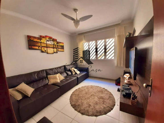 Imagem Casa com 5 Quartos à Venda, 360 m² em João Pinheiro - Belo Horizonte Imagem Casa com 5 Quartos à Venda, 360 m² em João Pinheiro - Belo Horizonte