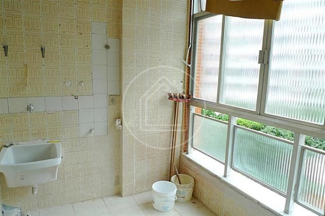 Imagem Apartamento com 3 Quartos à Venda, 129 m² em Cosme Velho - Rio De Janeiro Imagem Apartamento com 3 Quartos à Venda, 129 m² em Cosme Velho - Rio De Janeiro