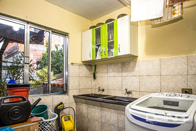 Imagem Casa com 3 Quartos à Venda, 310 m² em São Braz - Curitiba Imagem Casa com 3 Quartos à Venda, 310 m² em São Braz - Curitiba
