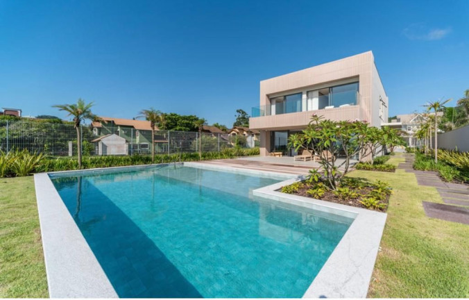 Imagem Casa com 5 Quartos à Venda, 458 m² em Praia Do Estaleiro - Balneário Camboriú Imagem Casa com 5 Quartos à Venda, 458 m² em Praia Do Estaleiro - Balneário Camboriú