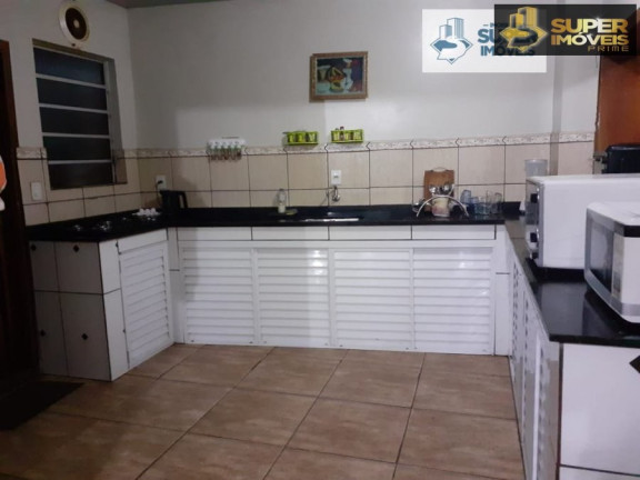 Imagem Casa com 4 Quartos à Venda, 300 m² em Centro - Pelotas