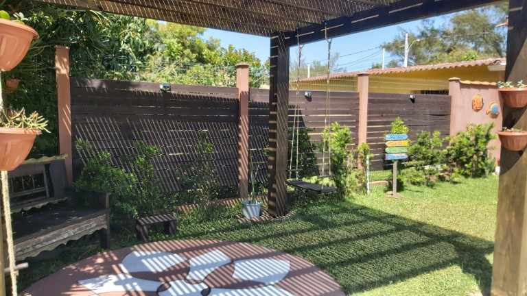 Imagem Casa com 3 Quartos para Temporada, em Nova Tramandaí - Tramandaí Imagem Casa com 3 Quartos para Temporada, em Nova Tramandaí - Tramandaí