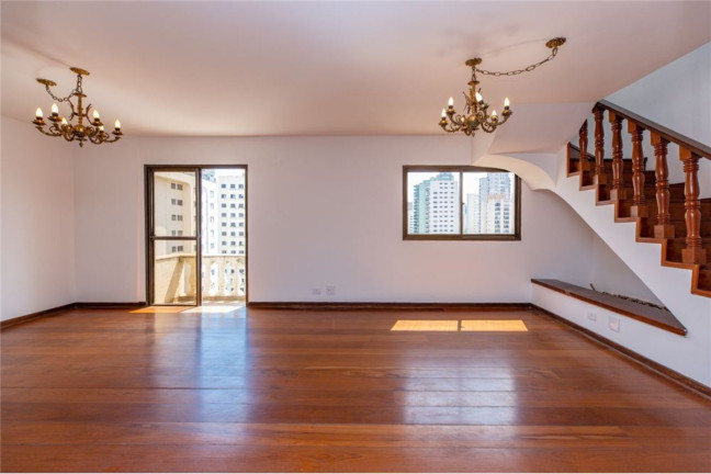 Imagem Imóvel com 4 Quartos à Venda, 300 m² em Moema - São Paulo Imagem Imóvel com 4 Quartos à Venda, 300 m² em Moema - São Paulo