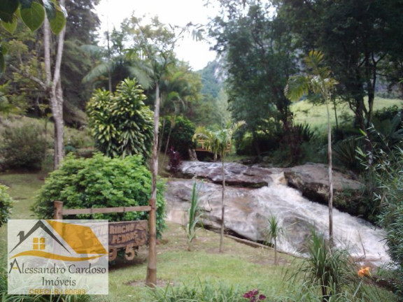 Imagem Chácara com 8 Quartos à Venda, 500 m² em Riograndina - Nova Friburgo Imagem Chácara com 8 Quartos à Venda, 500 m² em Riograndina - Nova Friburgo