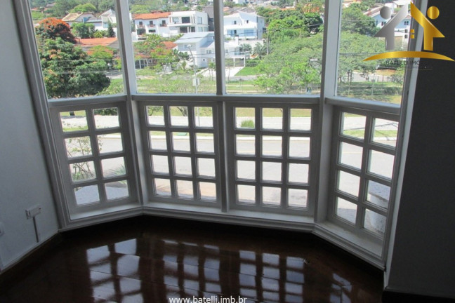 Imagem Casa de Condomínio com 3 Quartos à Venda, 330 m² em Alphaville - Santana De Parnaíba Imagem Casa de Condomínio com 3 Quartos à Venda, 330 m² em Alphaville - Santana De Parnaíba