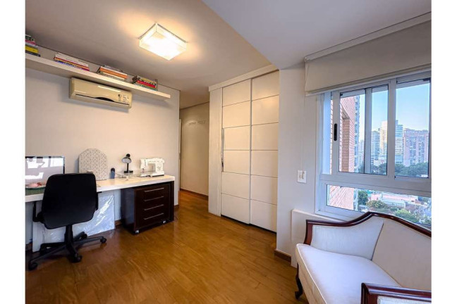 Imagem Apartamento com 5 Quartos à Venda, 369 m² em Moema - São Paulo
