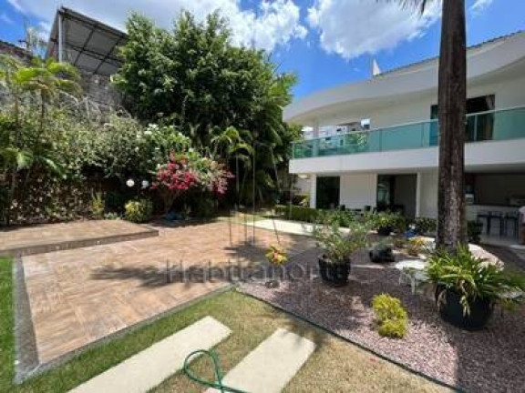 Casa com 5 Quartos à Venda,  em Flores - Manaus