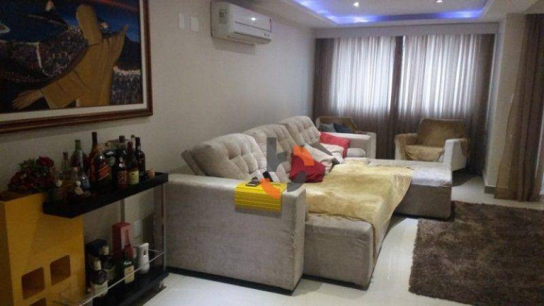 Imagem Casa com 5 Quartos à Venda, 218 m² em Califórnia - Nova Iguaçu