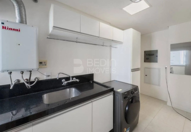 Imagem Apartamento com 3 Quartos à Venda, 153 m² em Centro - Balneário Camboriú Imagem Apartamento com 3 Quartos à Venda, 153 m² em Centro - Balneário Camboriú