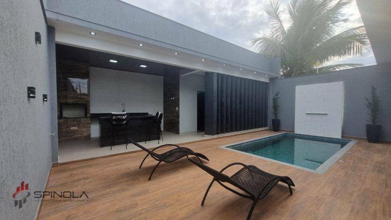 Imagem Casa com 3 Quartos à Venda, 160 m² em Maracanã - Praia Grande Imagem Casa com 3 Quartos à Venda, 160 m² em Maracanã - Praia Grande
