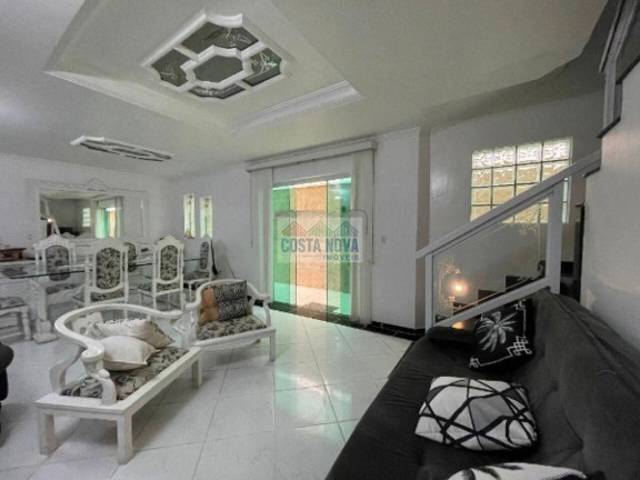 Imagem Casa com 3 Quartos à Venda, 208 m² Imagem Casa com 3 Quartos à Venda, 208 m²