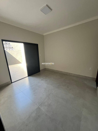Imagem Casa com 4 Quartos à Venda, 223 m² Imagem Casa com 4 Quartos à Venda, 223 m²
