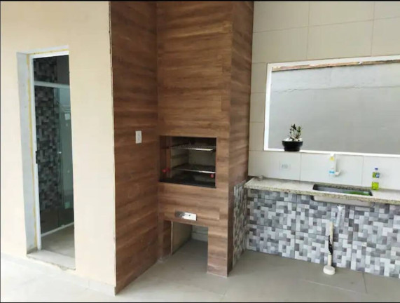 Imagem Casa com 3 Quartos à Venda, 180 m² em Massaguaçu - Caraguatatuba