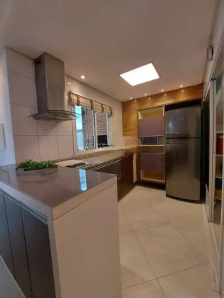 Imagem Casa com 4 Quartos à Venda, 180 m² em Enseada - Guarujá Imagem Casa com 4 Quartos à Venda, 180 m² em Enseada - Guarujá