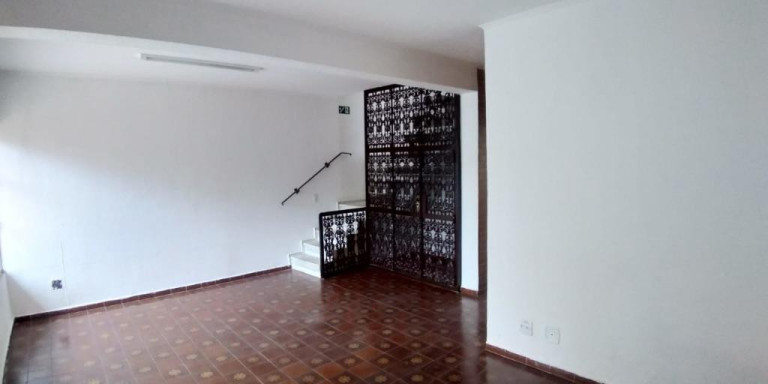 Imagem Sobrado com 4 Quartos à Venda, 212 m² em Centro - Suzano Imagem Sobrado com 4 Quartos à Venda, 212 m² em Centro - Suzano