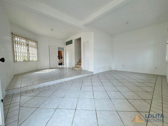 Imagem Casa com 5 Quartos à Venda, 220 m² em Balneário Estreito - Florianópolis Imagem Casa com 5 Quartos à Venda, 220 m² em Balneário Estreito - Florianópolis