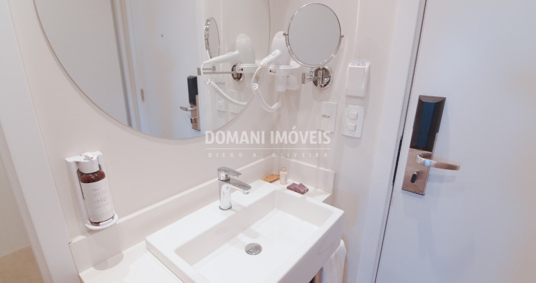 Imagem Imóvel com 1 Quarto à Venda, 37 m² em Região De Capivari - Campos Do Jordão Imagem Imóvel com 1 Quarto à Venda, 37 m² em Região De Capivari - Campos Do Jordão