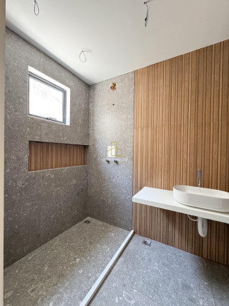Imagem Casa com 4 Quartos à Venda, 193 m² em Morada De Laranjeiras - Serra Imagem Casa com 4 Quartos à Venda, 193 m² em Morada De Laranjeiras - Serra