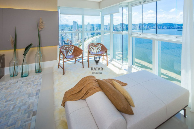 Imagem Apartamento com 4 Quartos à Venda,  em Centro - Balneário Camboriú