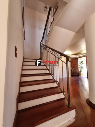 Imagem Casa com 6 Quartos à Venda, 291 m² em Córrego Grande - Florianópolis Imagem Casa com 6 Quartos à Venda, 291 m² em Córrego Grande - Florianópolis
