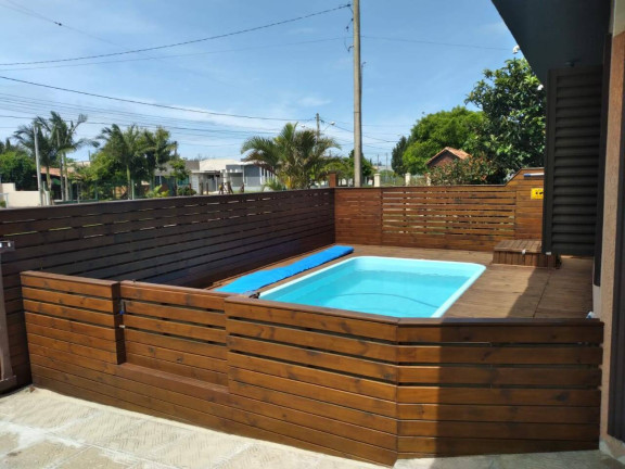 Imagem Casa com 2 Quartos à Venda, 154 m² em Tramandaí