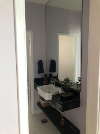 Imagem Imóvel com 6 Quartos à Venda, 300 m² em Pitangueiras - Guarujá Imagem Imóvel com 6 Quartos à Venda, 300 m² em Pitangueiras - Guarujá