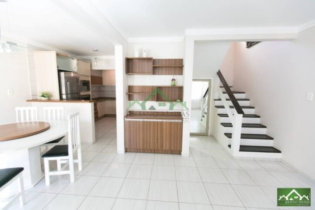 Imagem Sobrado com 3 Quartos à Venda, 74 m² em Centro - Balneário Barra Do Sul