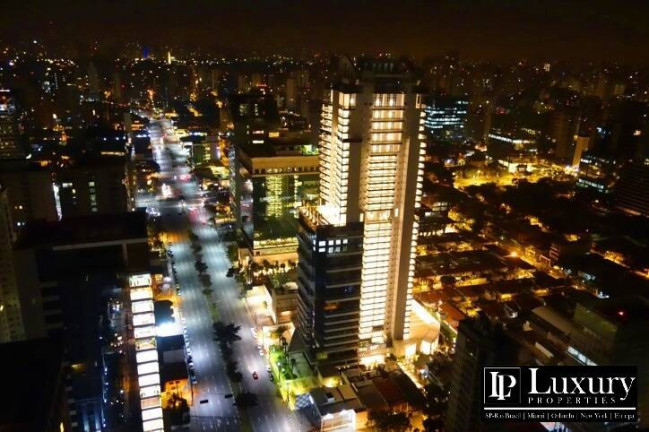 Imagem Apartamento à Venda, em Itaim Bibi - São Paulo Imagem Apartamento à Venda, em Itaim Bibi - São Paulo
