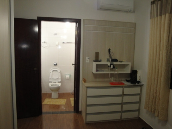 Imagem Casa com 3 Quartos à Venda, 490 m² em Vila Santa Luzia - Bauru Imagem Casa com 3 Quartos à Venda, 490 m² em Vila Santa Luzia - Bauru