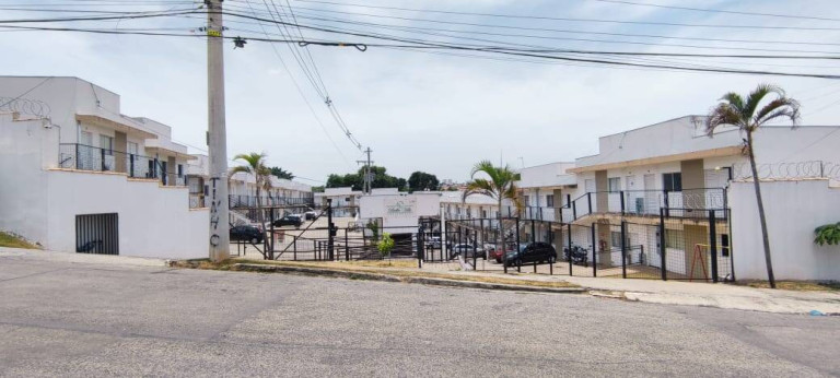 Imagem Apartamento com 2 Quartos à Venda, em Lopes De Oliveira - Sorocaba Imagem Apartamento com 2 Quartos à Venda, em Lopes De Oliveira - Sorocaba