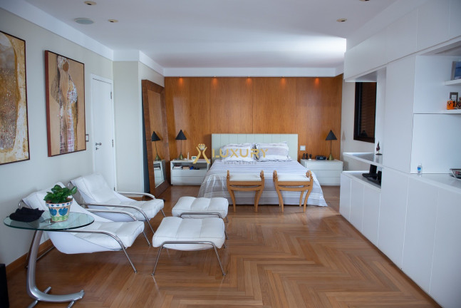 Imagem Imóvel com 3 Quartos à Venda, 587 m² em Belvedere - Belo Horizonte Imagem Imóvel com 3 Quartos à Venda, 587 m² em Belvedere - Belo Horizonte
