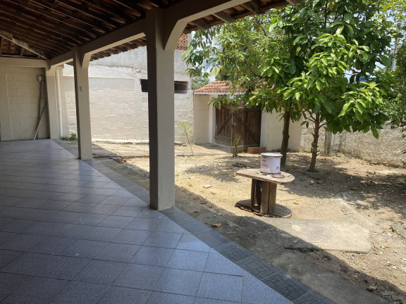 Imagem Casa com 5 Quartos à Venda, 330 m² em Outeiro - Araruama
