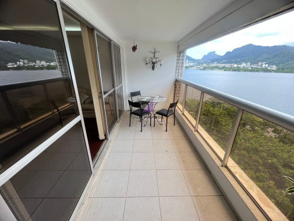 Imagem Imóvel com 3 Quartos à Venda, 185 m² em Lagoa - Rio De Janeiro Imagem Imóvel com 3 Quartos à Venda, 185 m² em Lagoa - Rio De Janeiro