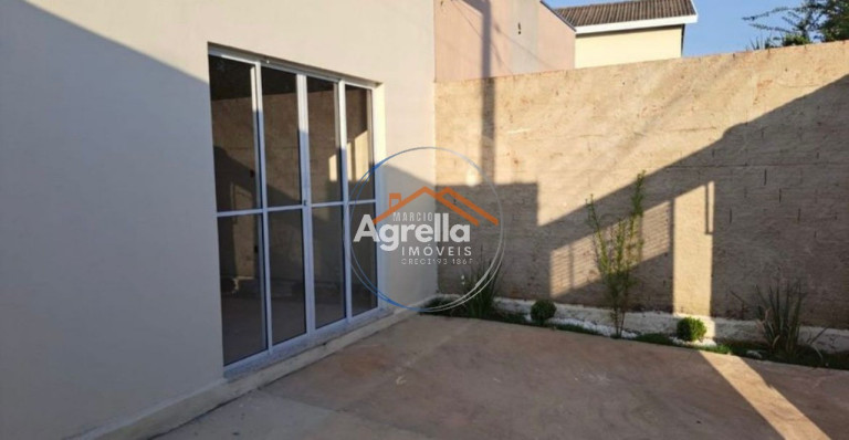 Imagem Casa com 2 Quartos à Venda, 60 m² em Jardim Chaparral - Mogi Guaçu Imagem Casa com 2 Quartos à Venda, 60 m² em Jardim Chaparral - Mogi Guaçu
