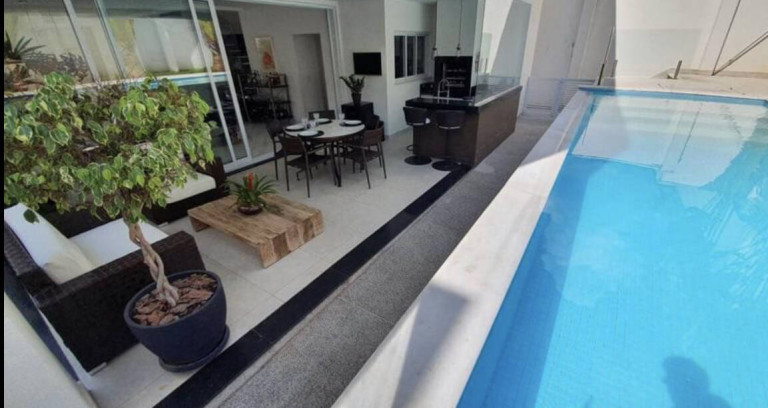 Imagem Casa de Condomínio com 5 Quartos à Venda, 330 m² em Alphaville - Santana De Parnaíba Imagem Casa de Condomínio com 5 Quartos à Venda, 330 m² em Alphaville - Santana De Parnaíba