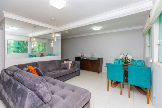 Casa com 3 Quartos à Venda, 180 m² em Parque Residencial Júlia - São Paulo