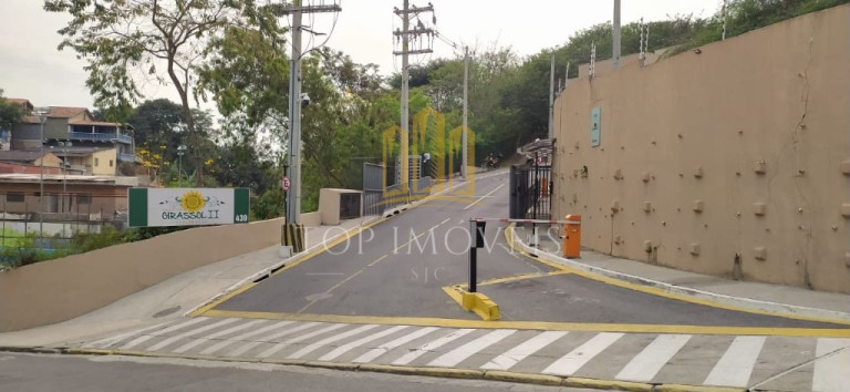 Imagem Casa de Condomínio com 3 Quartos à Venda, 135 m² em Vila São Geraldo - São José Dos Campos