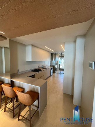 Imagem Apartamento com 4 Quartos à Venda, 230 m² em Centro - Balneário Camboriú Imagem Apartamento com 4 Quartos à Venda, 230 m² em Centro - Balneário Camboriú