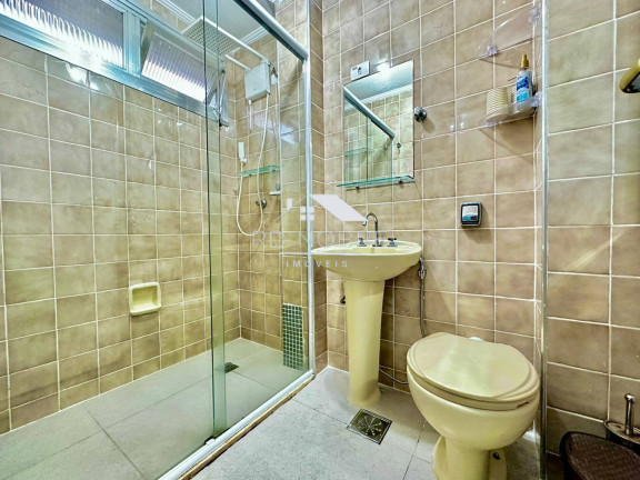 Imagem Apartamento com 2 Quartos à Venda,  em Pitangueiras - Guarujá