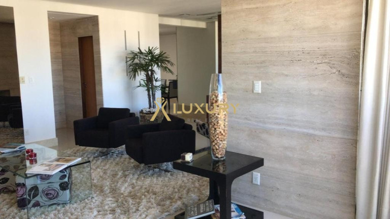 Imagem Imóvel com 4 Quartos à Venda, 225 m² em Vila Da Serra - Nova Lima Imagem Imóvel com 4 Quartos à Venda, 225 m² em Vila Da Serra - Nova Lima