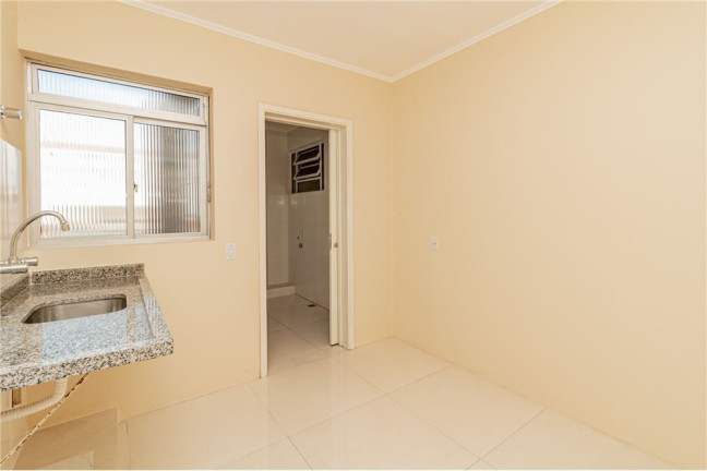 Imagem Imóvel com 4 Quartos à Venda, em Vila Ipiranga - Porto Alegre Imagem Imóvel com 4 Quartos à Venda, em Vila Ipiranga - Porto Alegre