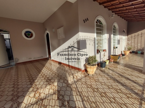 Casa com 3 Quartos à Venda, 230 m² em Pedregulho - Guaratinguetá