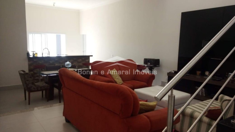 Imagem Casa de Condomínio com 3 Quartos à Venda, 360 m² em Swiss Park - Campinas Imagem Casa de Condomínio com 3 Quartos à Venda, 360 m² em Swiss Park - Campinas