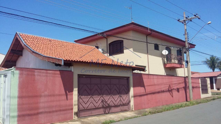 Imagem Casa com 3 Quartos à Venda, 272 m² em Vila Guilhermina - Pirassununga Imagem Casa com 3 Quartos à Venda, 272 m² em Vila Guilhermina - Pirassununga