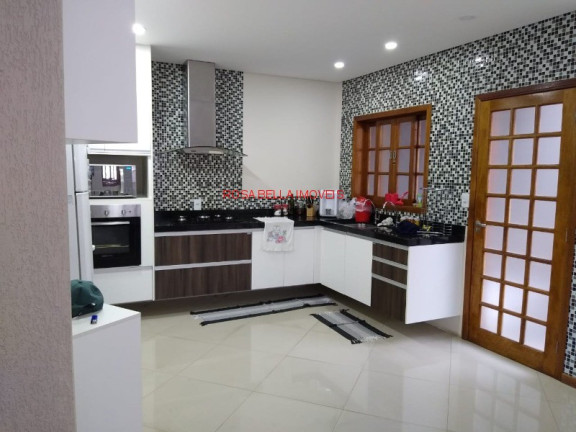 Sobrado com 3 Quartos à Venda, 250 m² em Vila Aparecida - Jundiaí