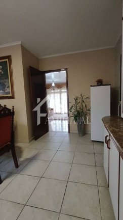 Imagem Sobrado com 4 Quartos à Venda, 300 m² em Bom Retiro - Joinville Imagem Sobrado com 4 Quartos à Venda, 300 m² em Bom Retiro - Joinville