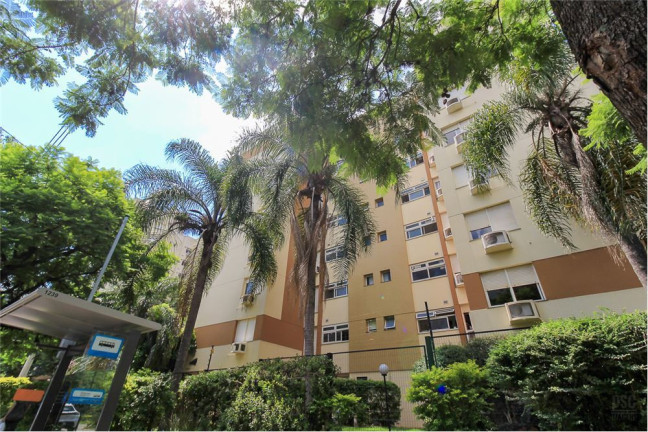 Imagem Imóvel com 3 Quartos à Venda, em Boa Vista - Porto Alegre Imagem Imóvel com 3 Quartos à Venda, em Boa Vista - Porto Alegre