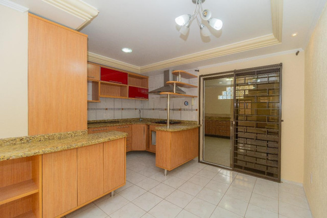 Imagem Casa com 3 Quartos à Venda, 260 m² em Cidade Industrial - Curitiba Imagem Casa com 3 Quartos à Venda, 260 m² em Cidade Industrial - Curitiba
