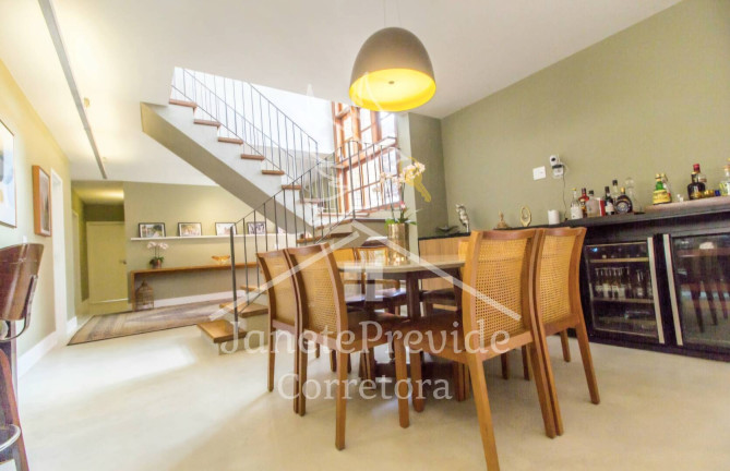 Imagem Casa de Condomínio com 4 Quartos à Venda, 339 m² em Alphaville - Santana De Parnaíba Imagem Casa de Condomínio com 4 Quartos à Venda, 339 m² em Alphaville - Santana De Parnaíba